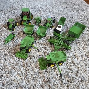12 John Deere Diecast Farm Vehicles Lot Tractors Combines 6910 7930 Toys